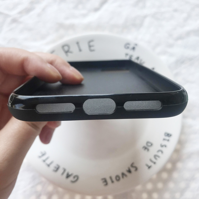 スウェーデンパスポート柄 iPhoneケース iPhone  - Phone Cases Sweden のレビューと価格